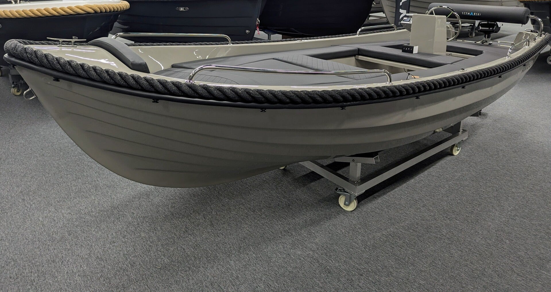 Marinaut 430 elektrische sloep 4 meter met stuur - Marinaut