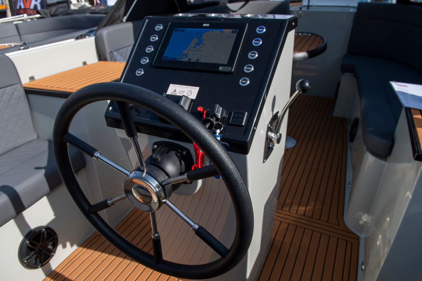 Clever 73 Tender
