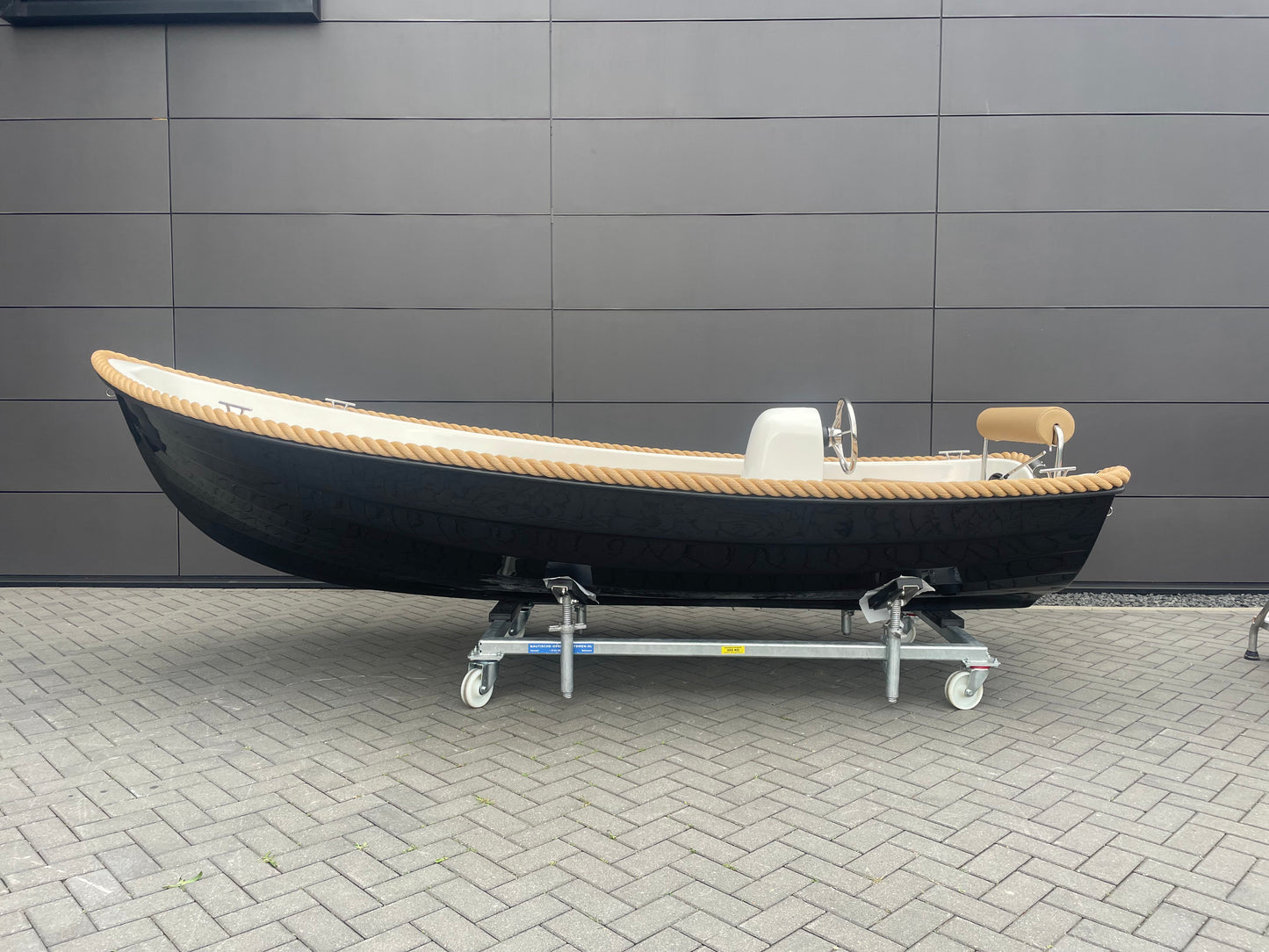 Marinaut 430 elektrische klassieke sloep 4 meter