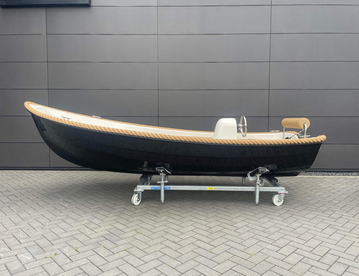 Marinaut 430 elektrische klassieke sloep 4 meter