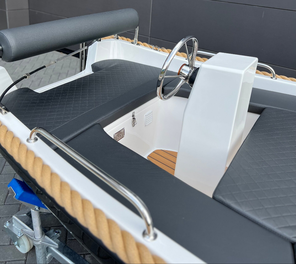 Marinaut 430 elektrische klassieke sloep 4 meter