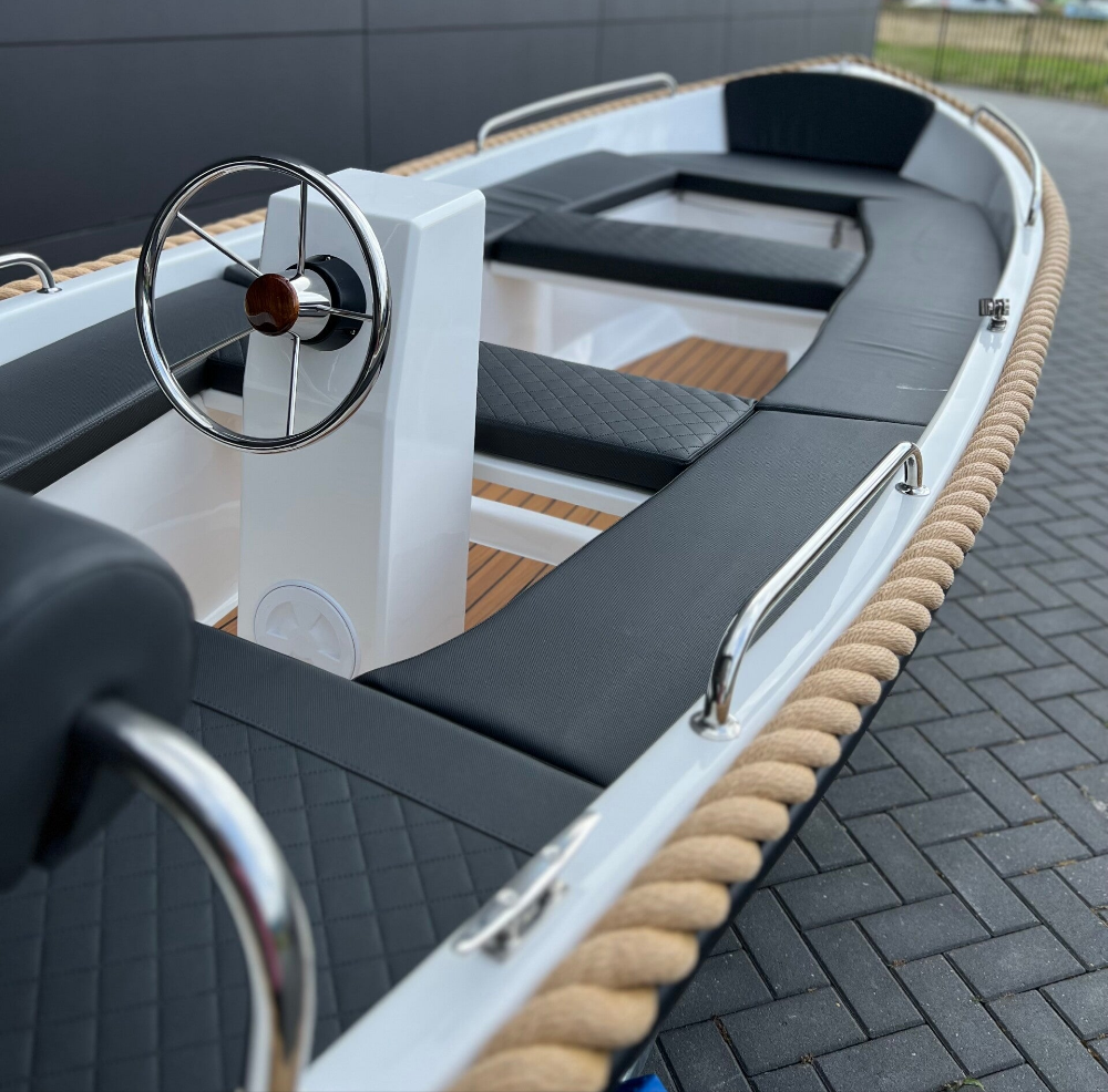 Marinaut 430 elektrische klassieke sloep 4 meter