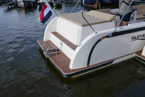 Clever 73 Tender
