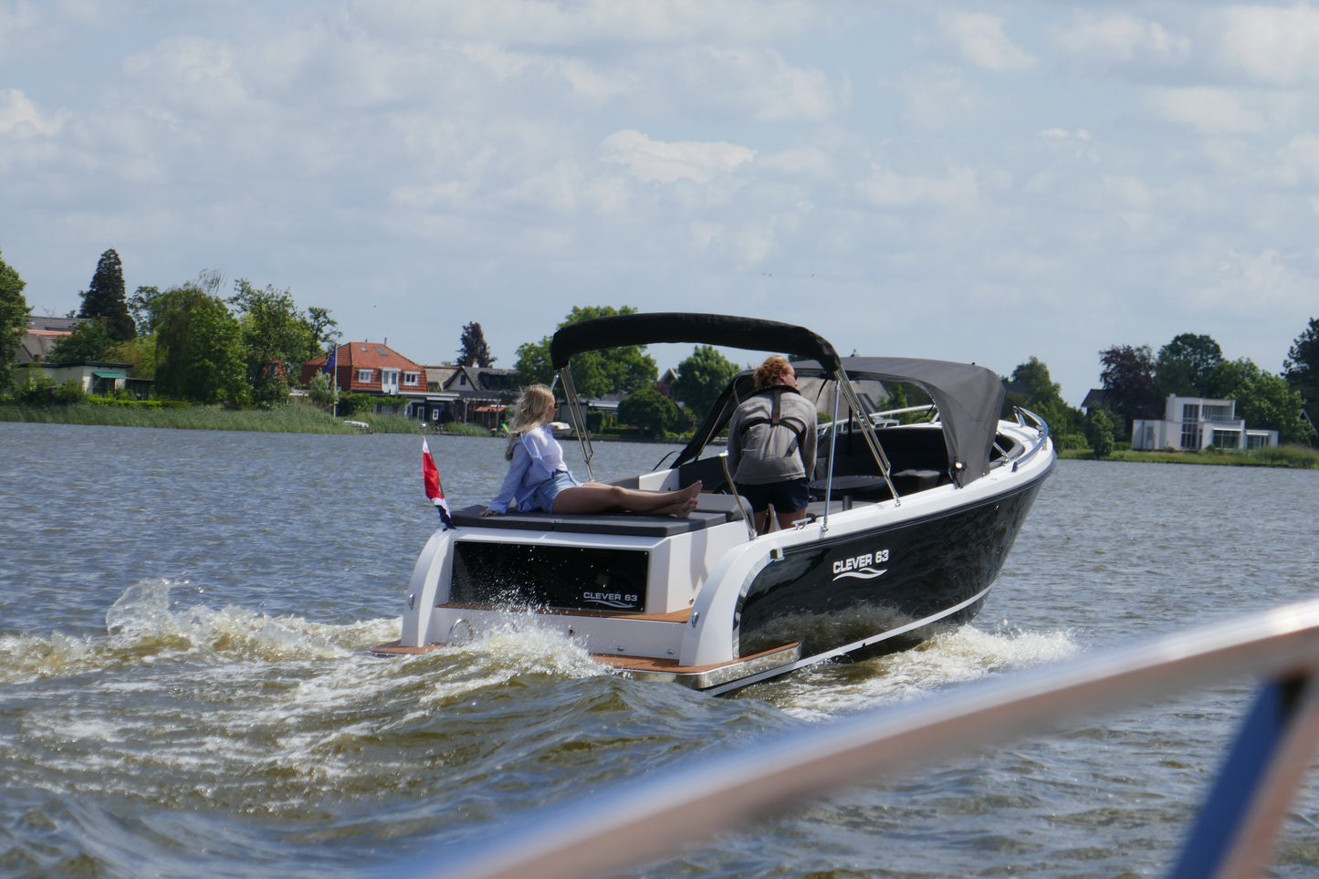 Clever 63 Tender