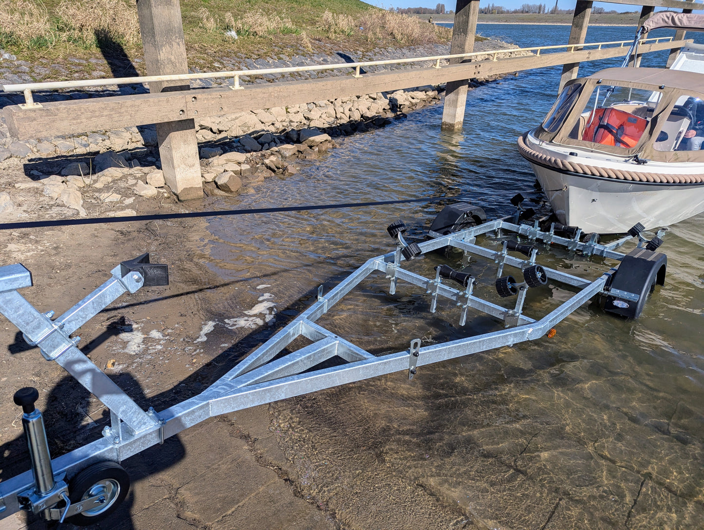 Marinaut 750 Boottrailer tendertrailer tot 565 kilogram en 6,5 meter