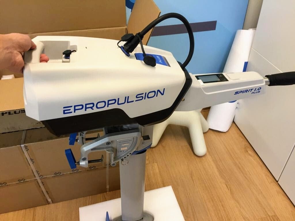 ePropulsion Spirit 1 kW Plus Stuurknuppel Elektrische buitenboordmotor - Marinaut