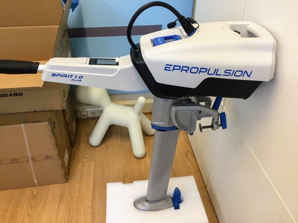 ePropulsion Spirit 1 kW Plus Stuurknuppel Elektrische buitenboordmotor - Marinaut