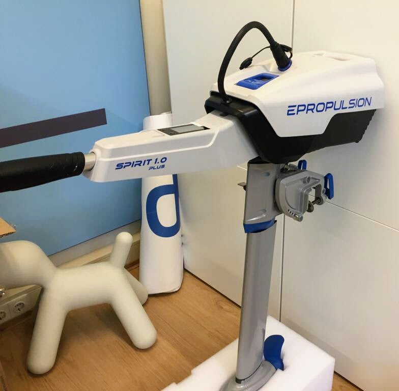 ePropulsion Spirit 1 kW Plus Stuurknuppel Elektrische buitenboordmotor - Marinaut