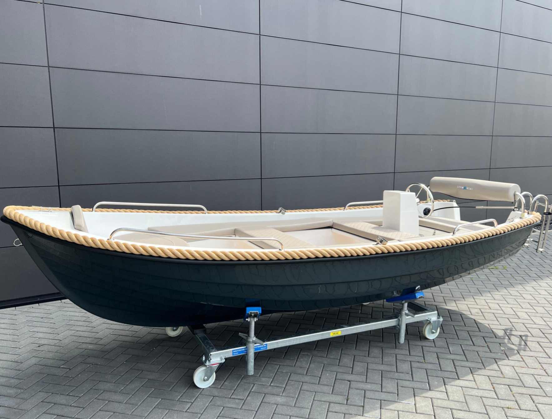 Marinaut 430 elektrische sloep 4 meter met stuur - Marinaut