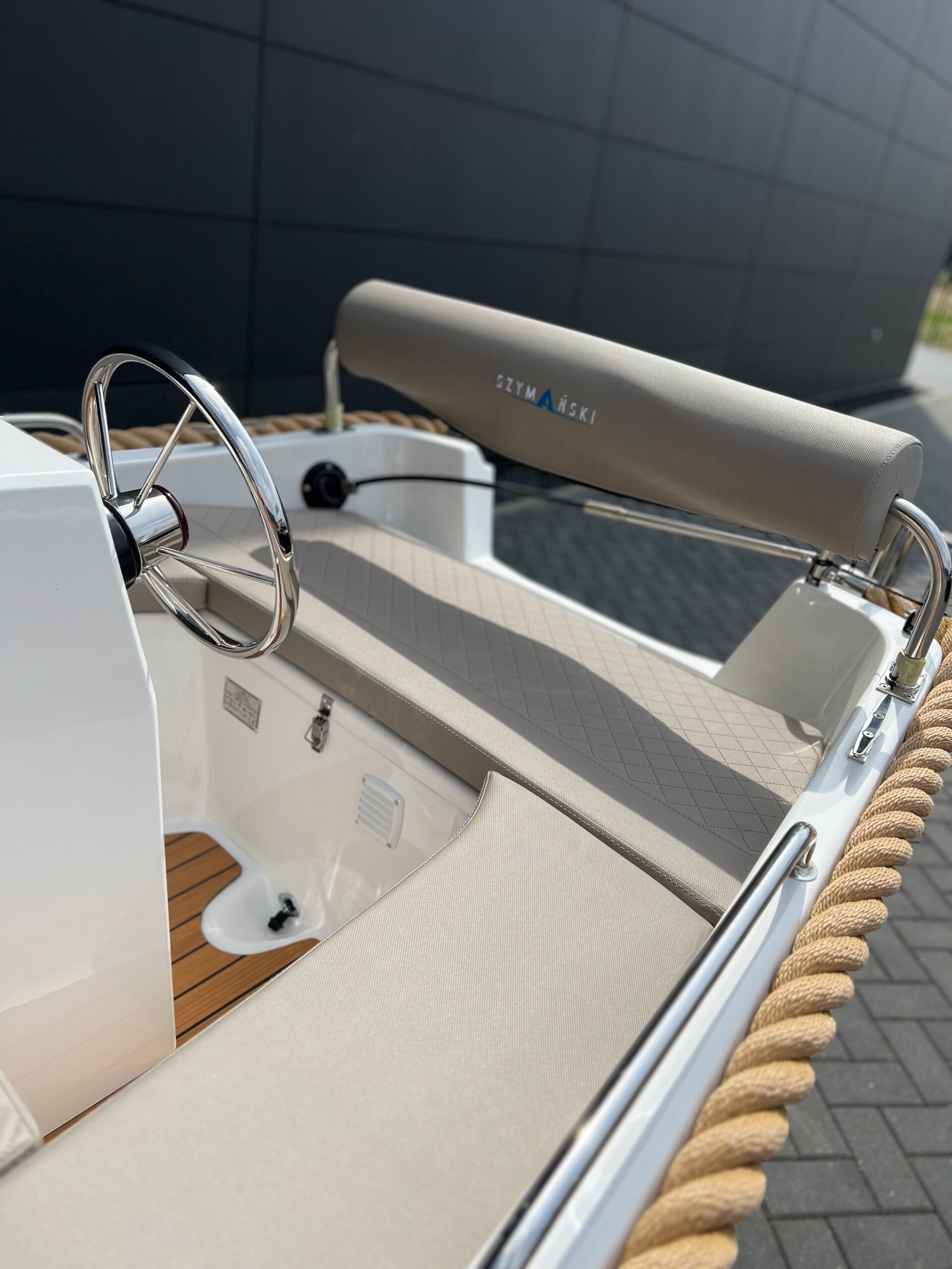 Marinaut 430 elektrische sloep 4 meter met stuur - Marinaut