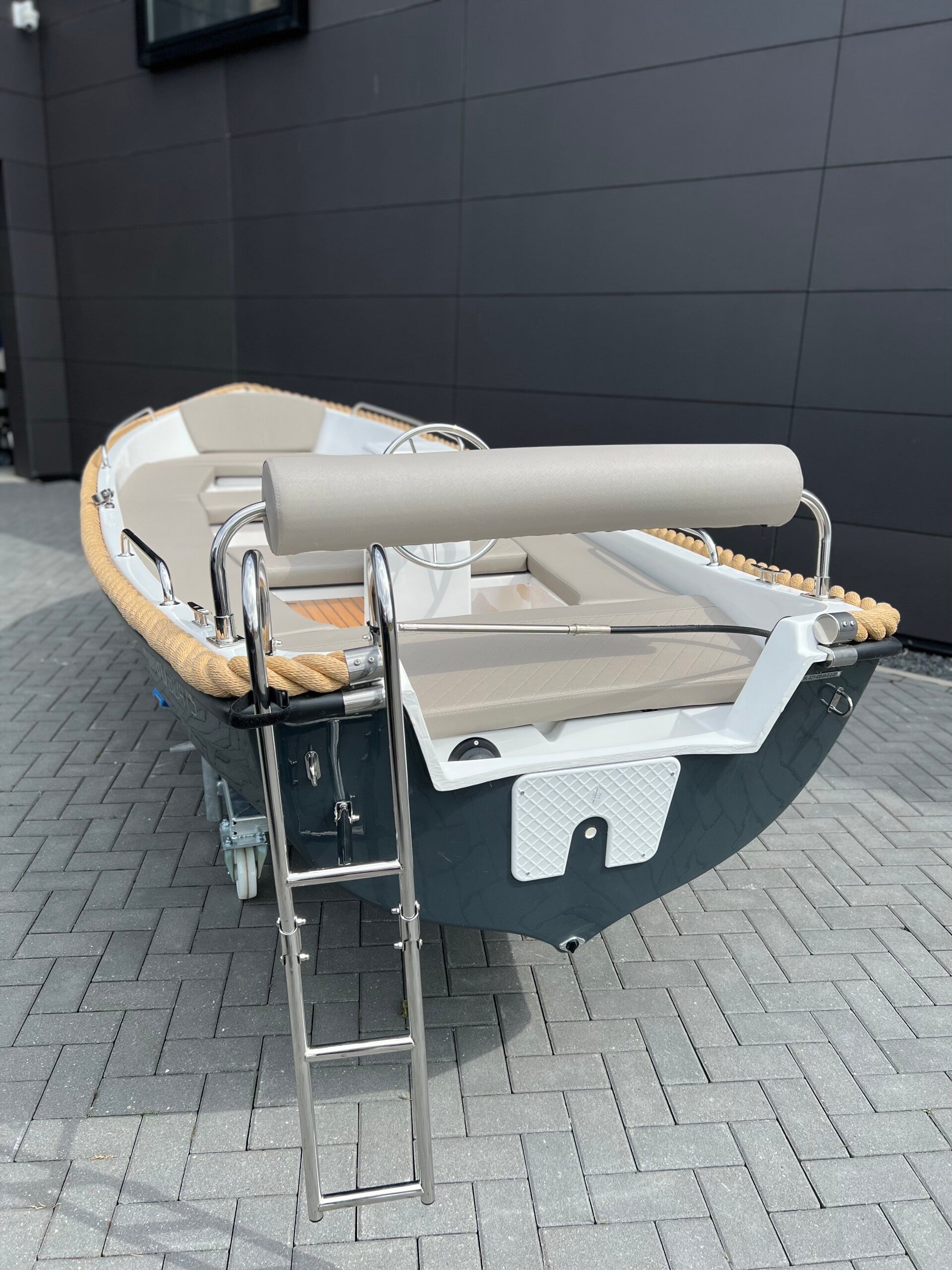 Marinaut 430 elektrische sloep 4 meter met stuur - Marinaut