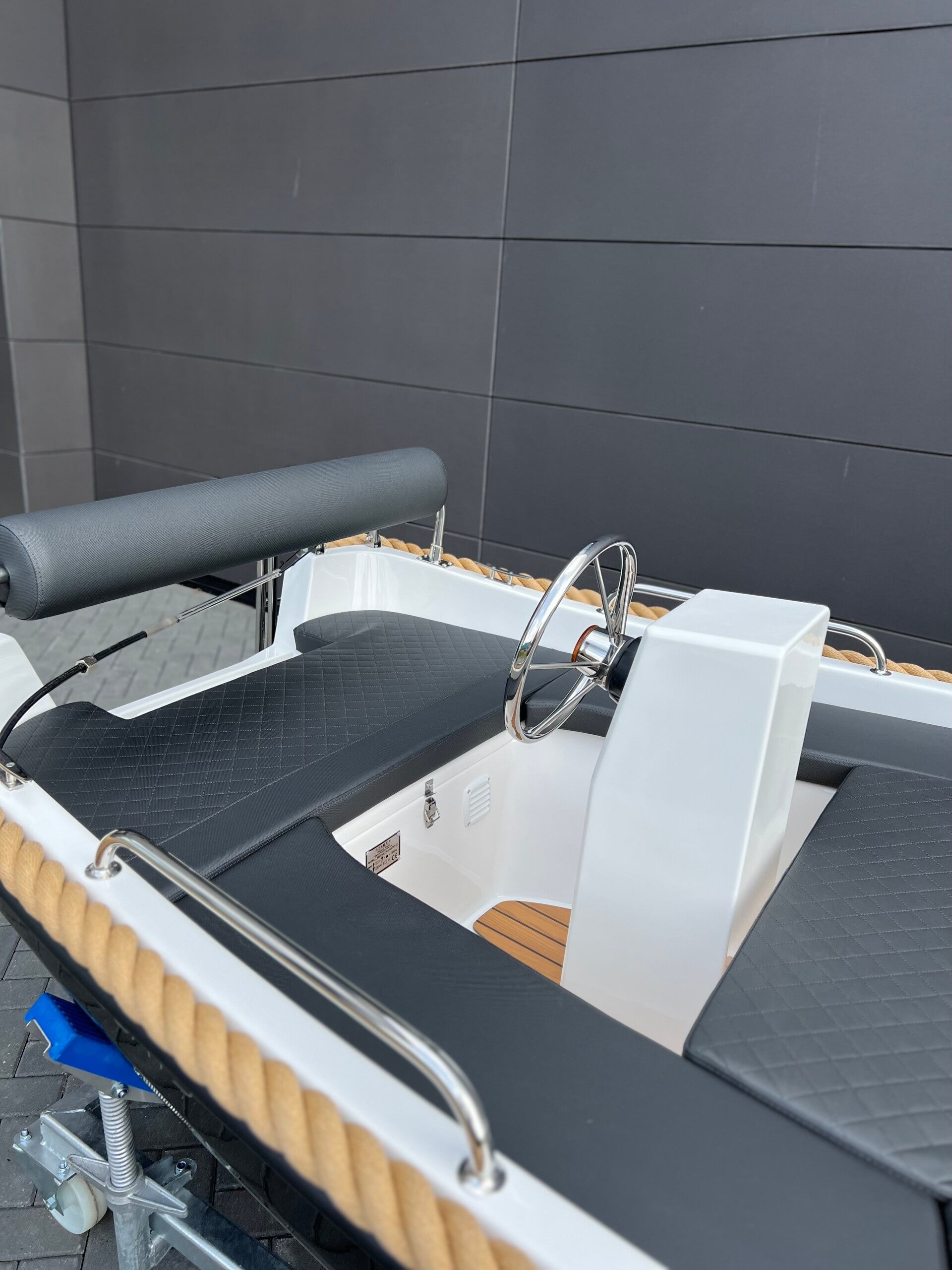 Marinaut 430 elektrische sloep 4 meter met stuur - Marinaut