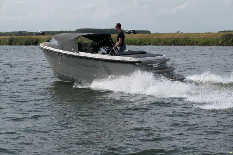 Oud huijzer 650 Tender