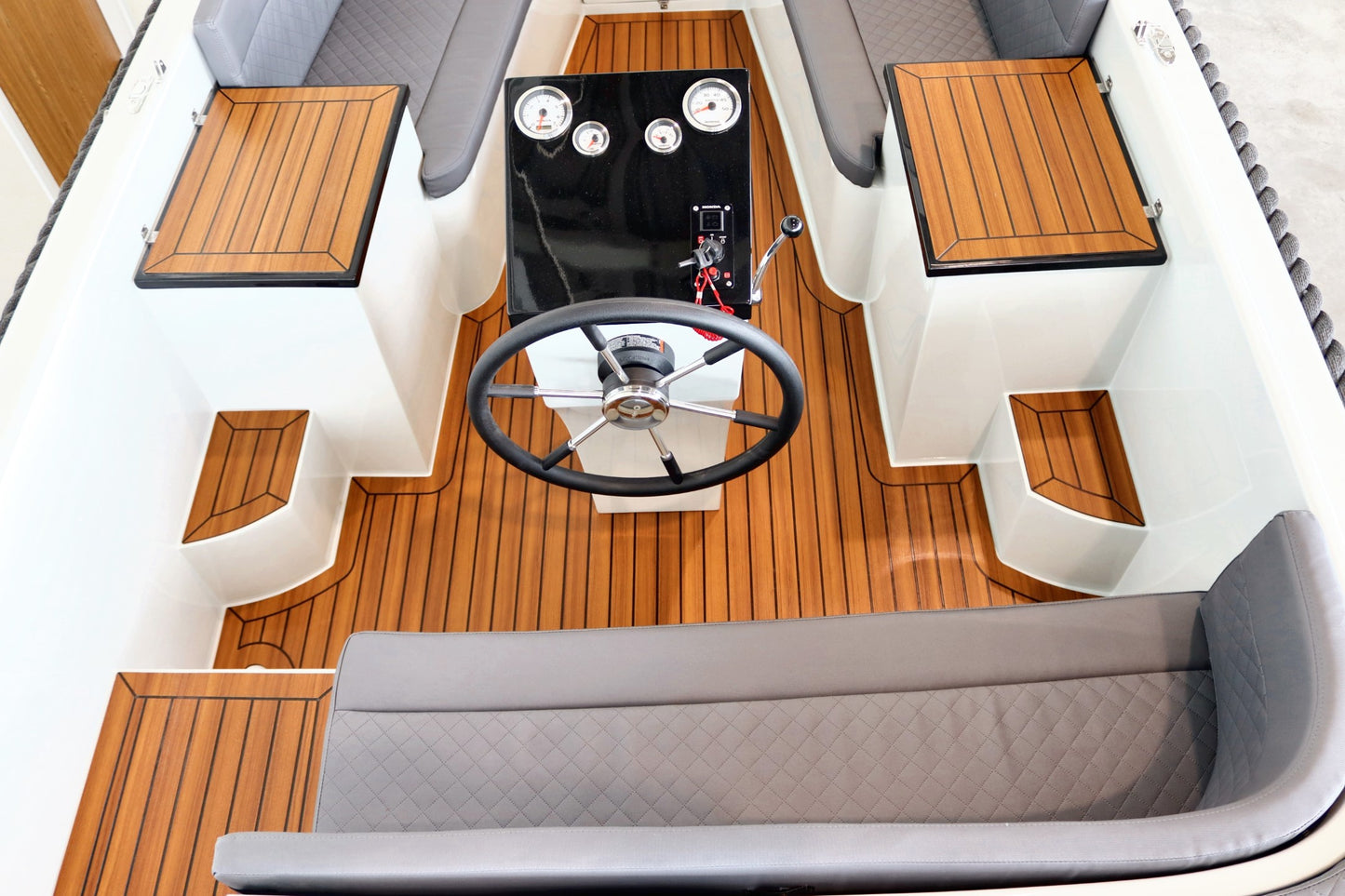 Reitdieper 635 Tender