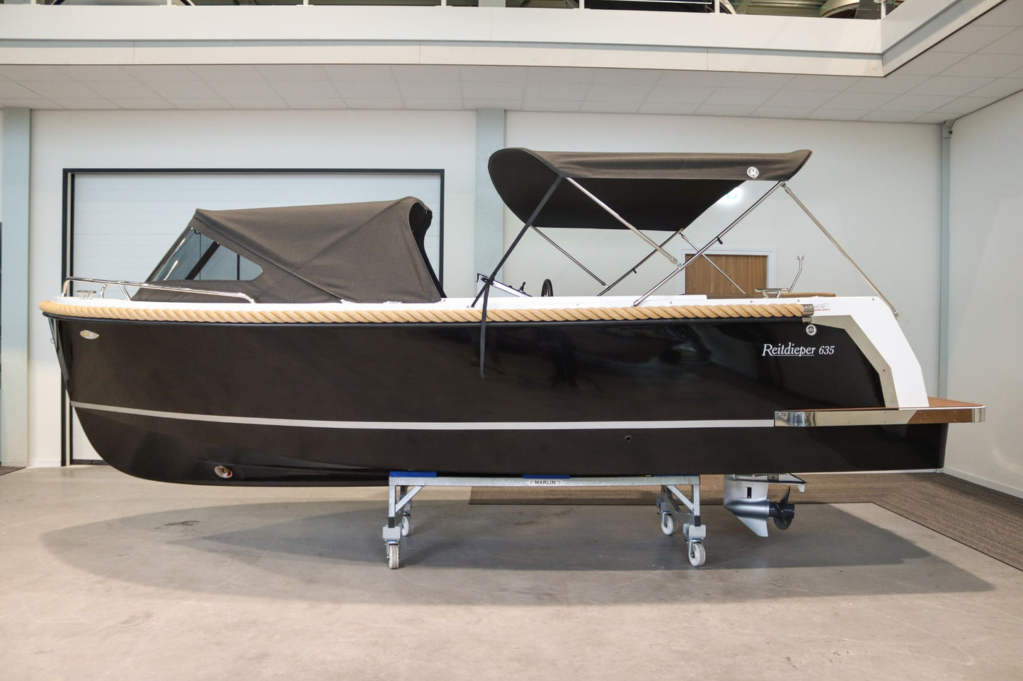 Reitdieper 635 Tender
