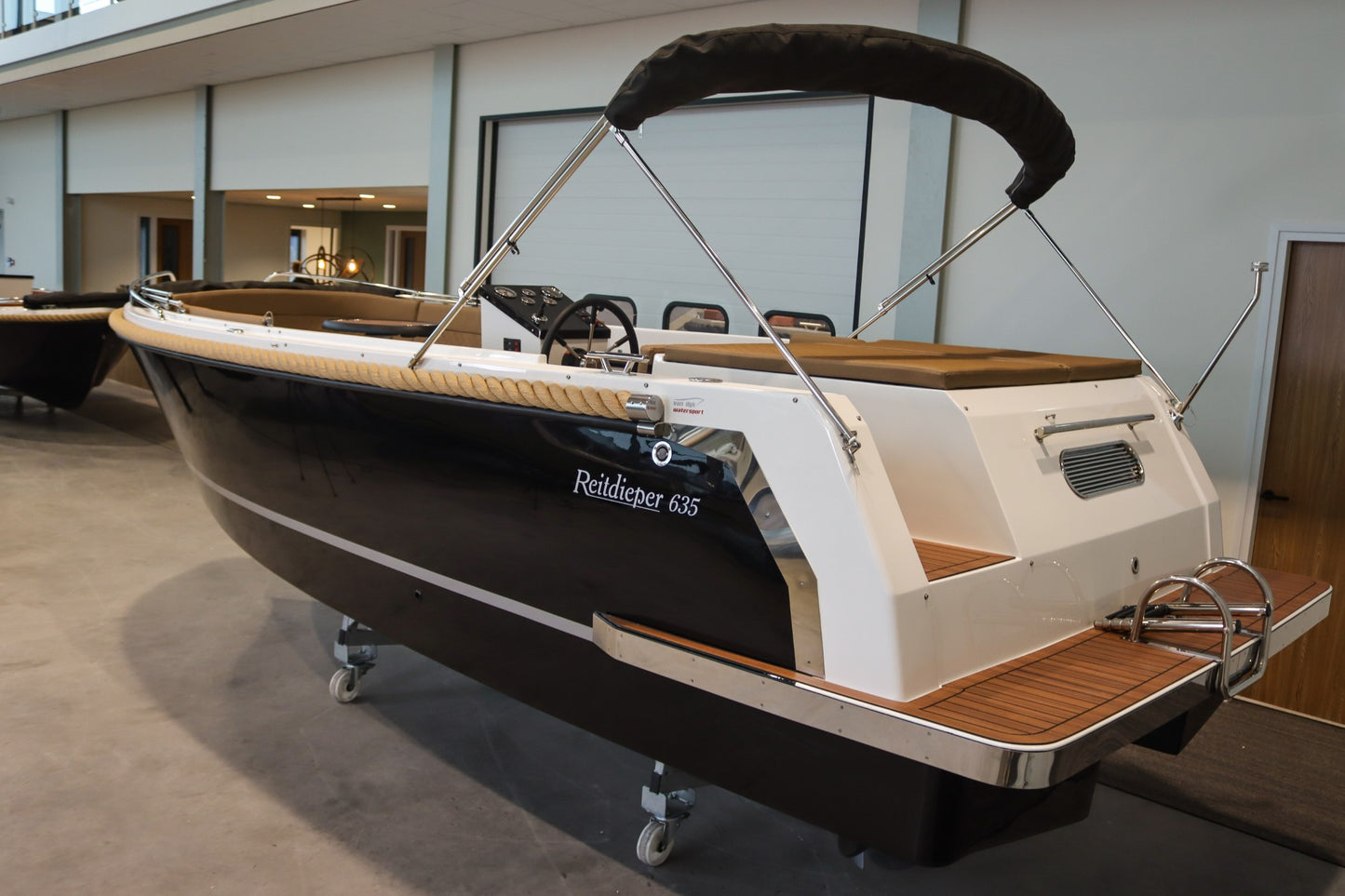 Reitdieper 635 Tender