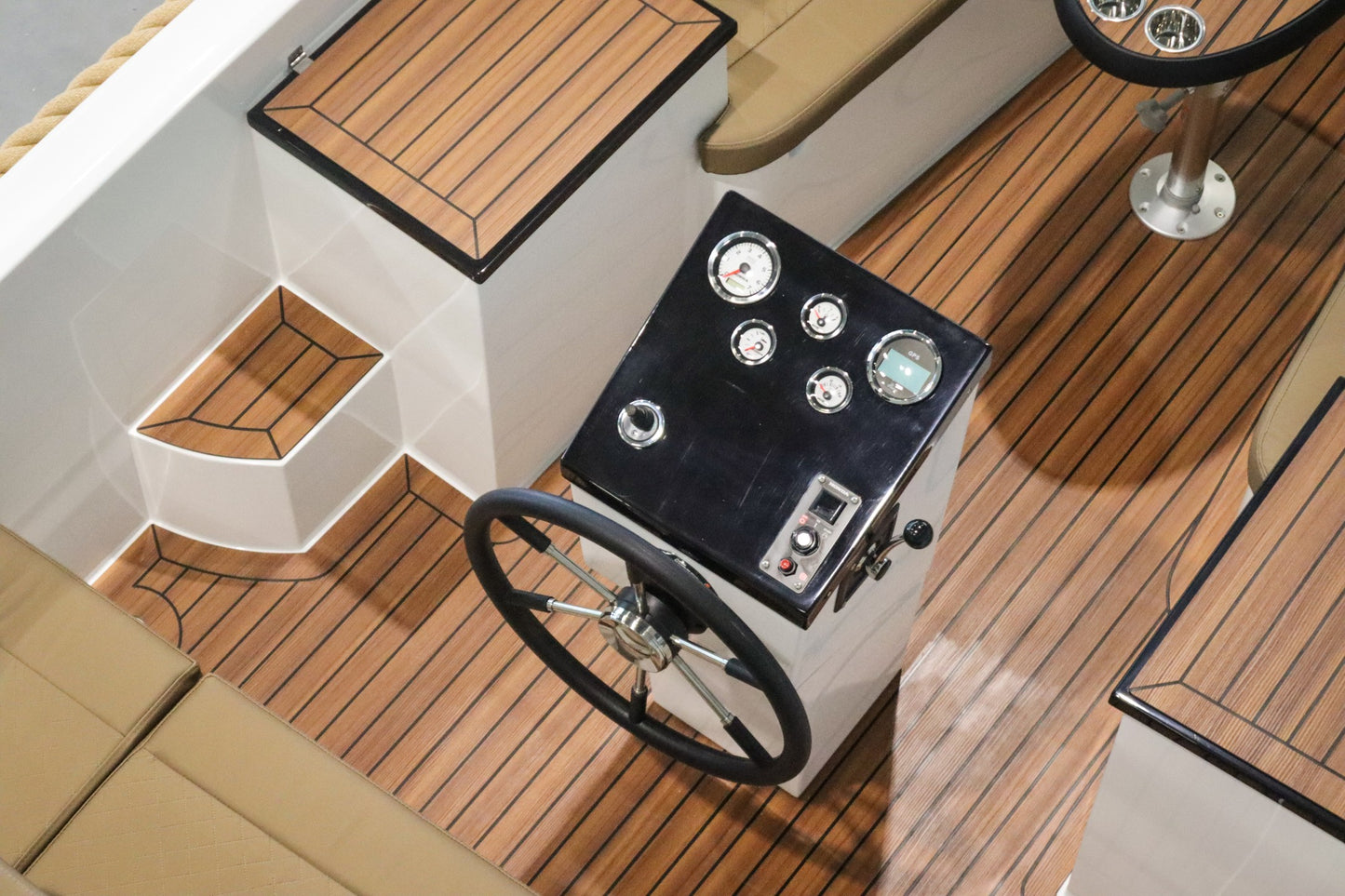 Reitdieper 635 Tender