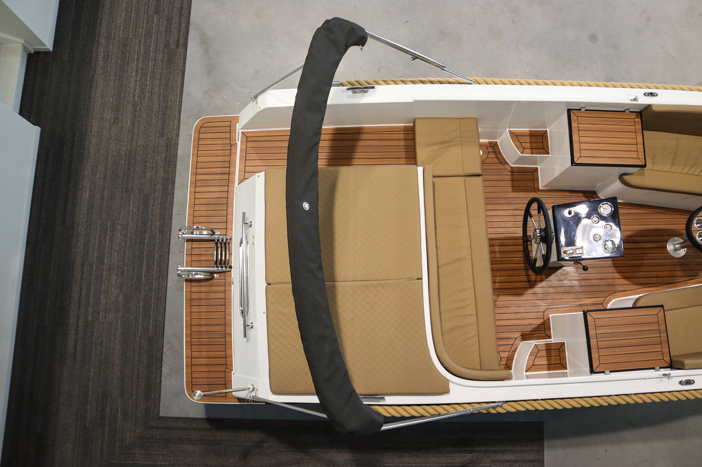 Reitdieper 635 Tender