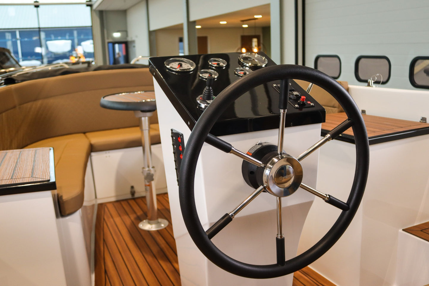 Reitdieper 635 Tender