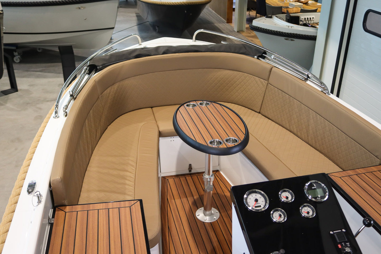 Reitdieper 635 Tender