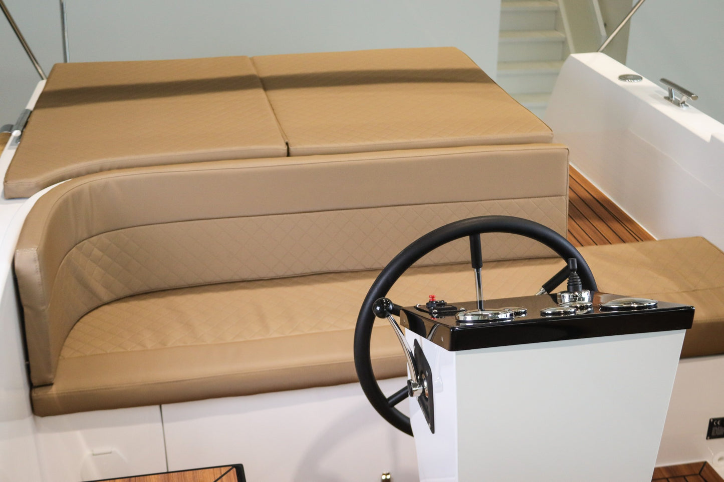 Reitdieper 635 Tender