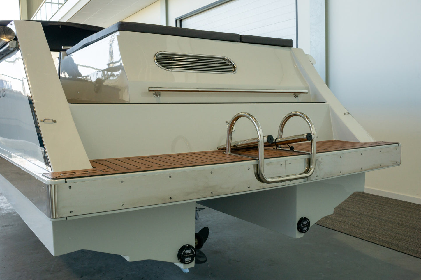 Reitdieper 735 Tender