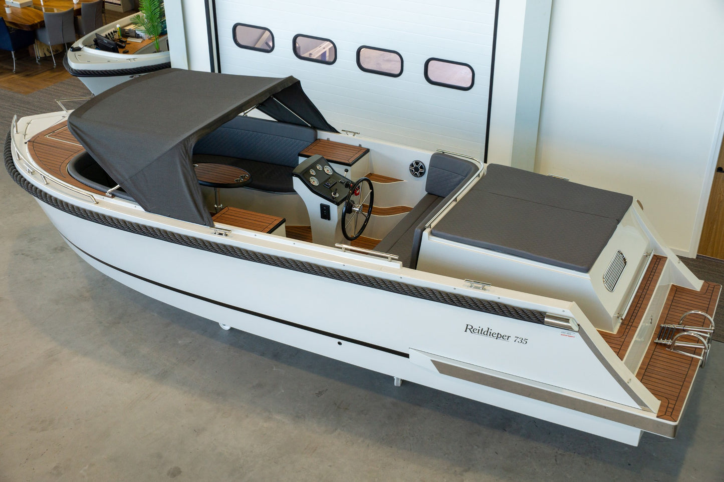 Reitdieper 735 Tender