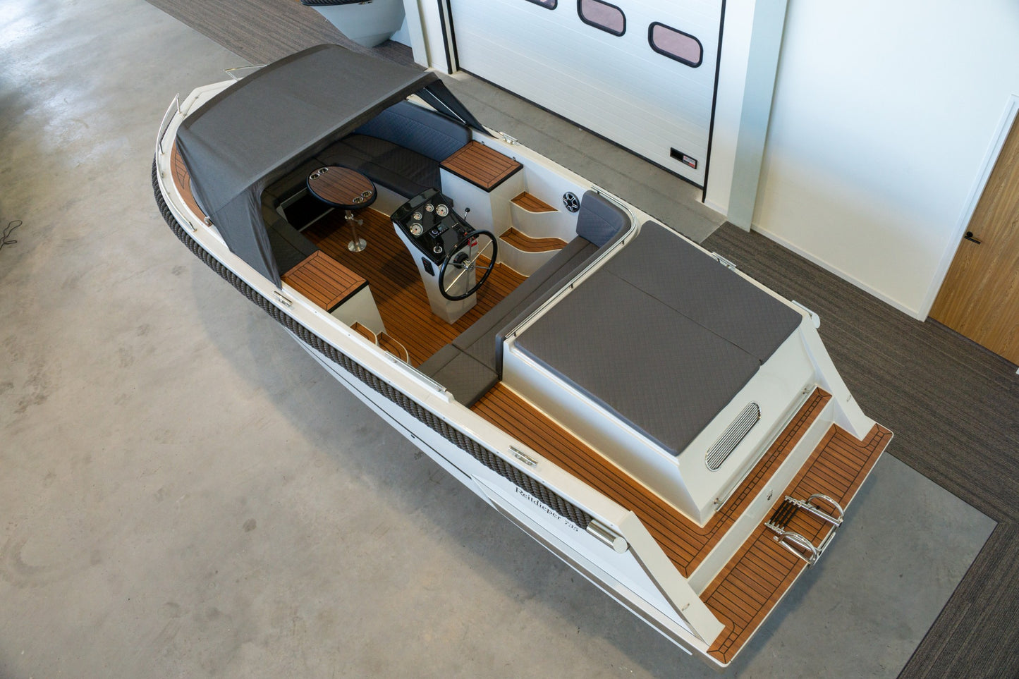 Reitdieper 735 Tender