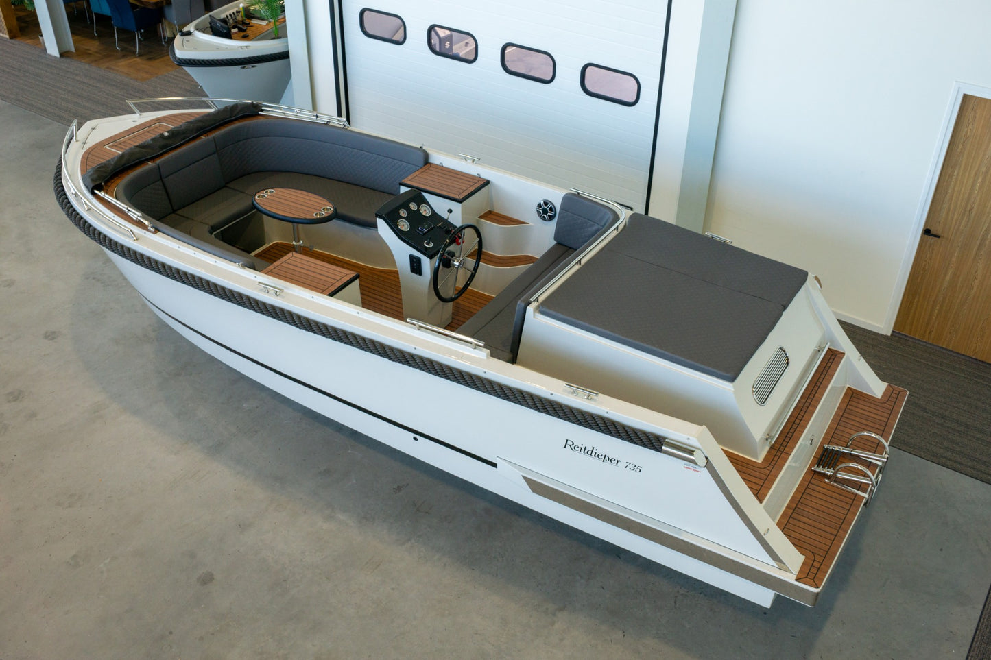 Reitdieper 735 Tender