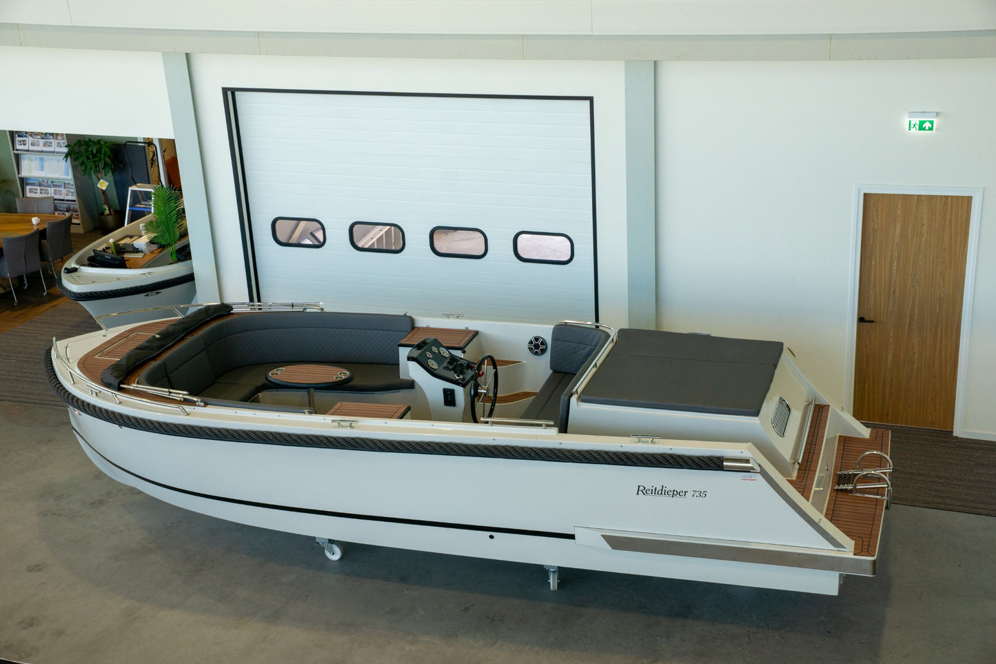 Reitdieper 735 Tender