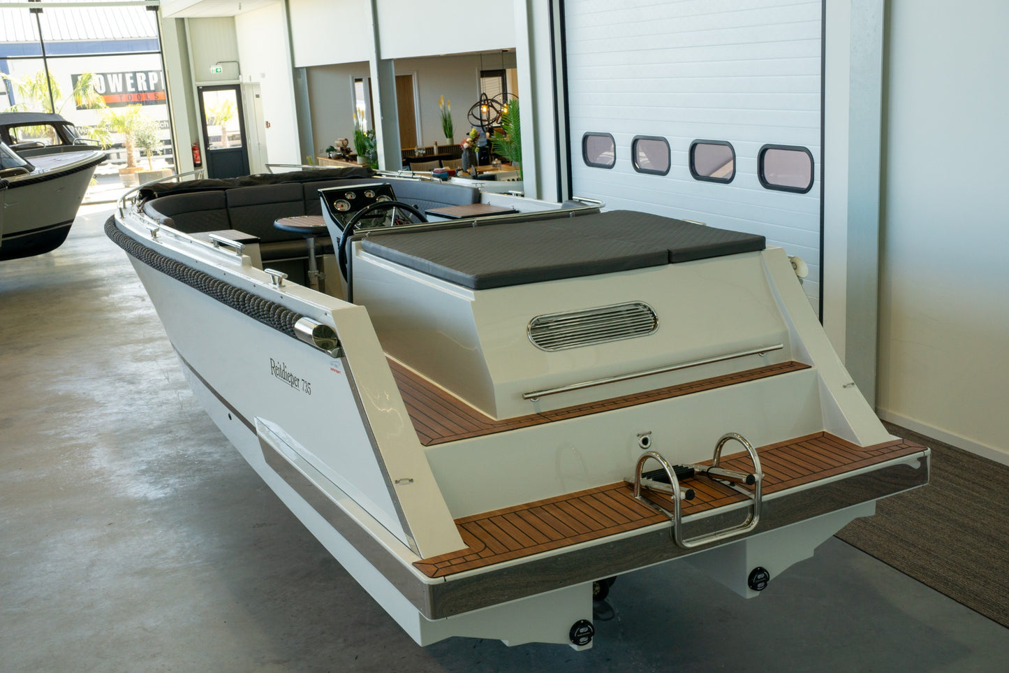 Reitdieper 735 Tender