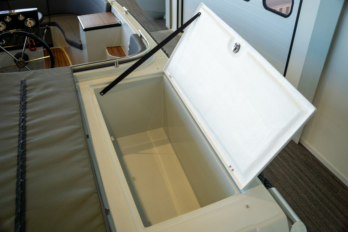 Reitdieper 735 Tender