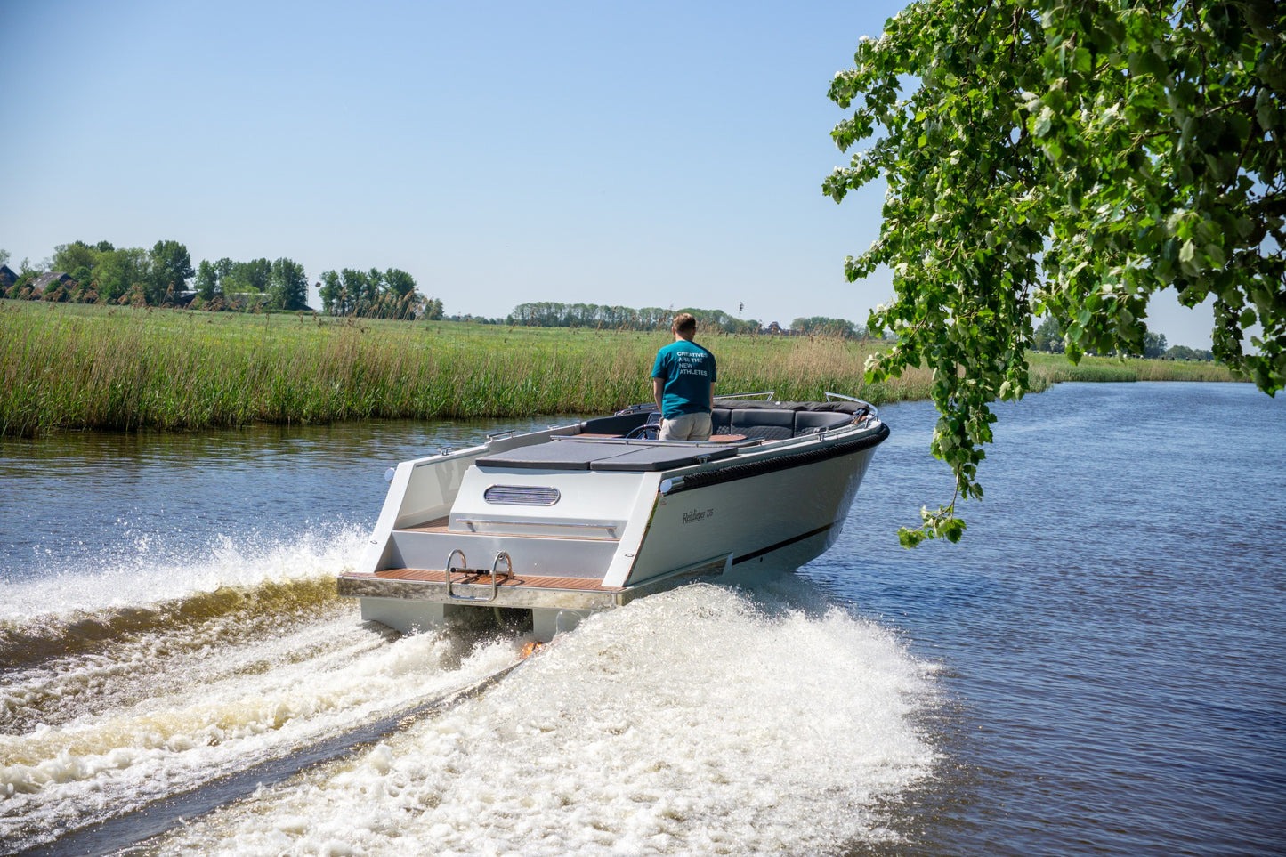 Reitdieper 735 Tender