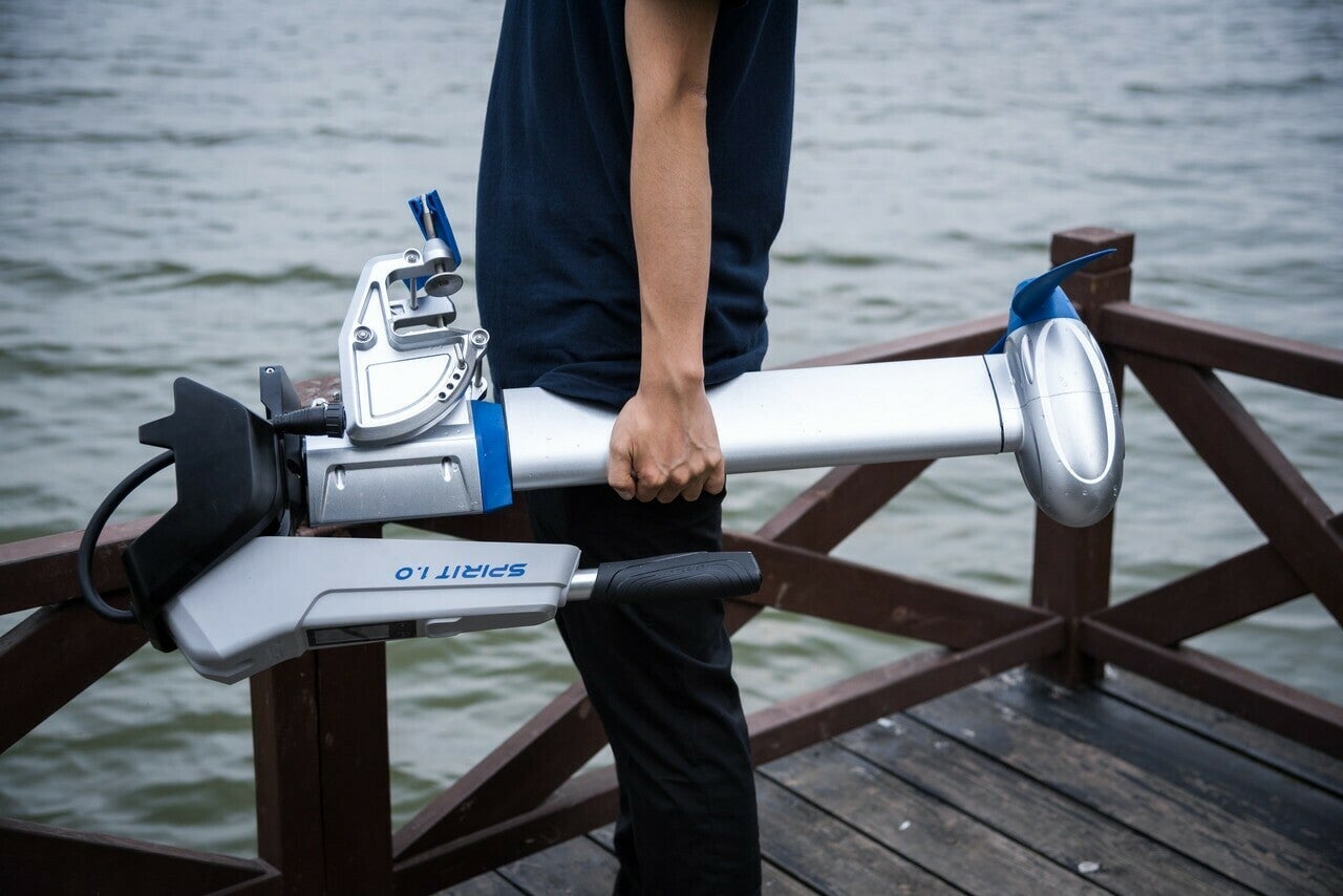 ePropulsion Spirit 1 kW Evo (Plus) met 1,3 kWh accu Elektrische buitenboordmotor — Kortstaart - Marinaut