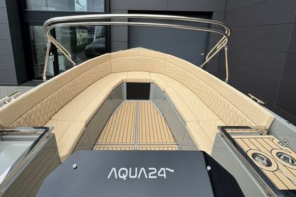 Aqua 24 T7 700 tender