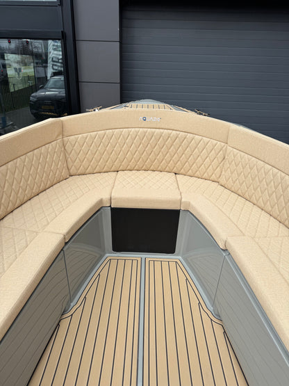 Aqua 24 T7 700 tender