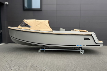 Aqua 24 T7 700 tender