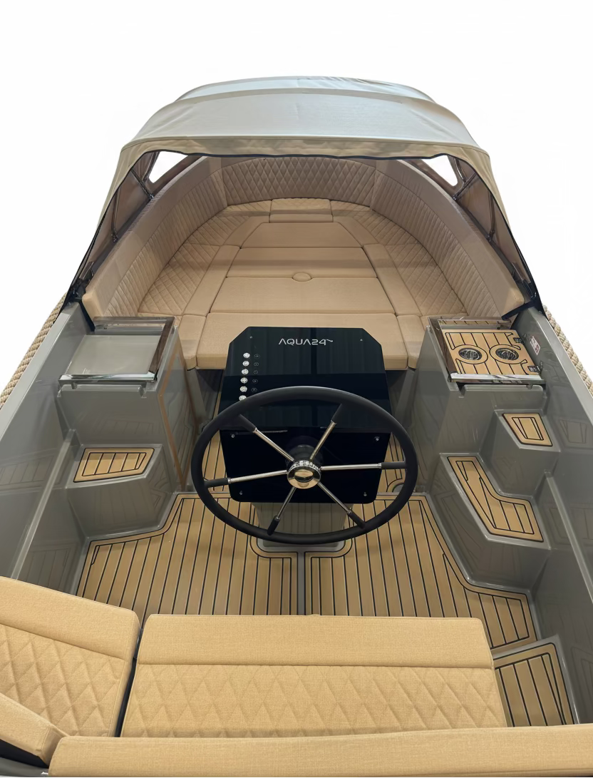 Aqua 24 T7 700 tender