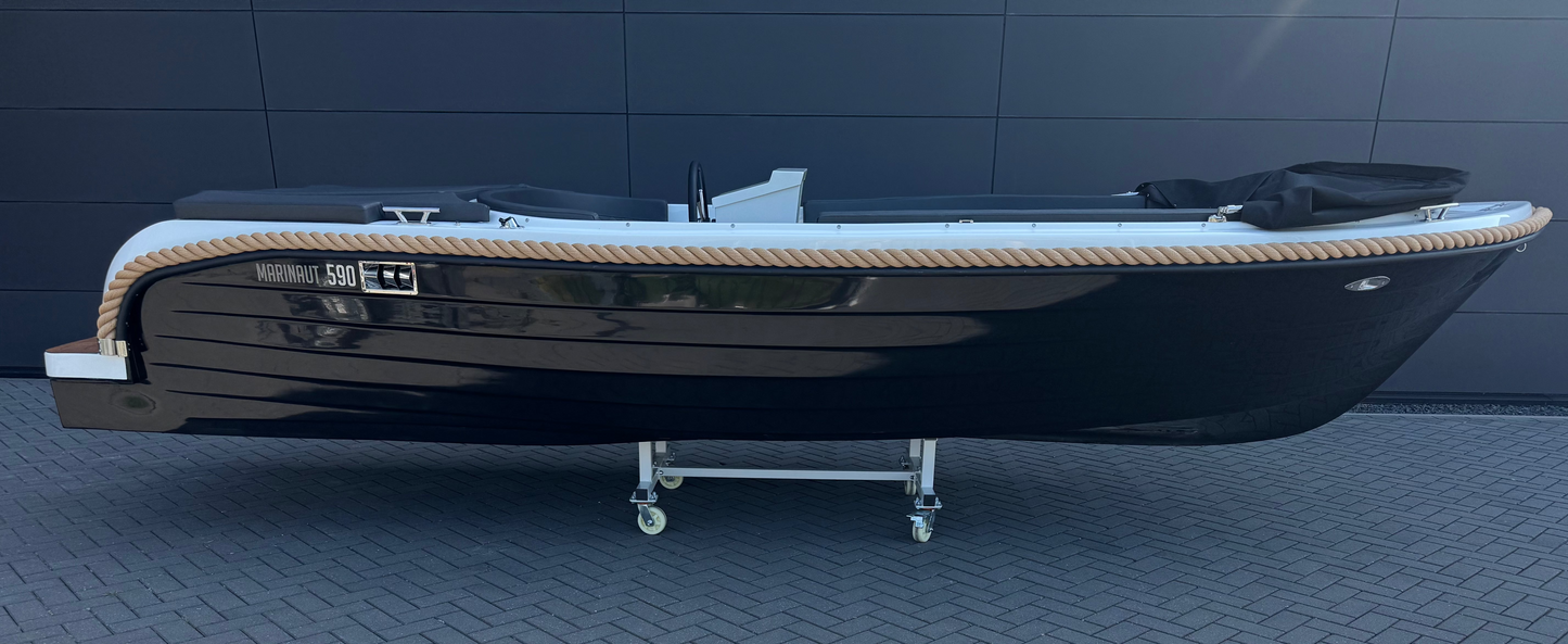 Marinaut 590 Tendersloep 6 meter 8 personen