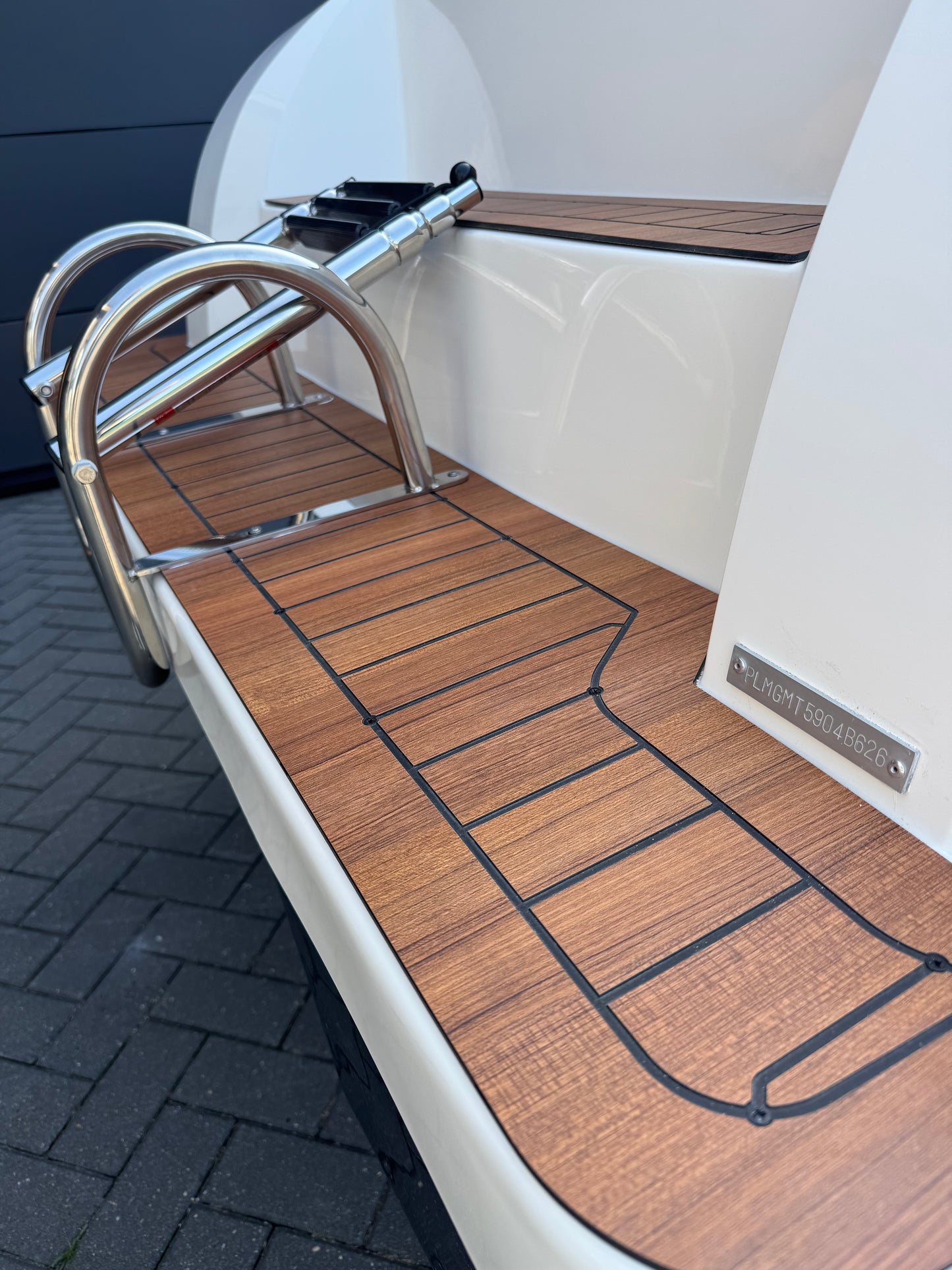 Marinaut 590 Tendersloep 6 meter 8 personen