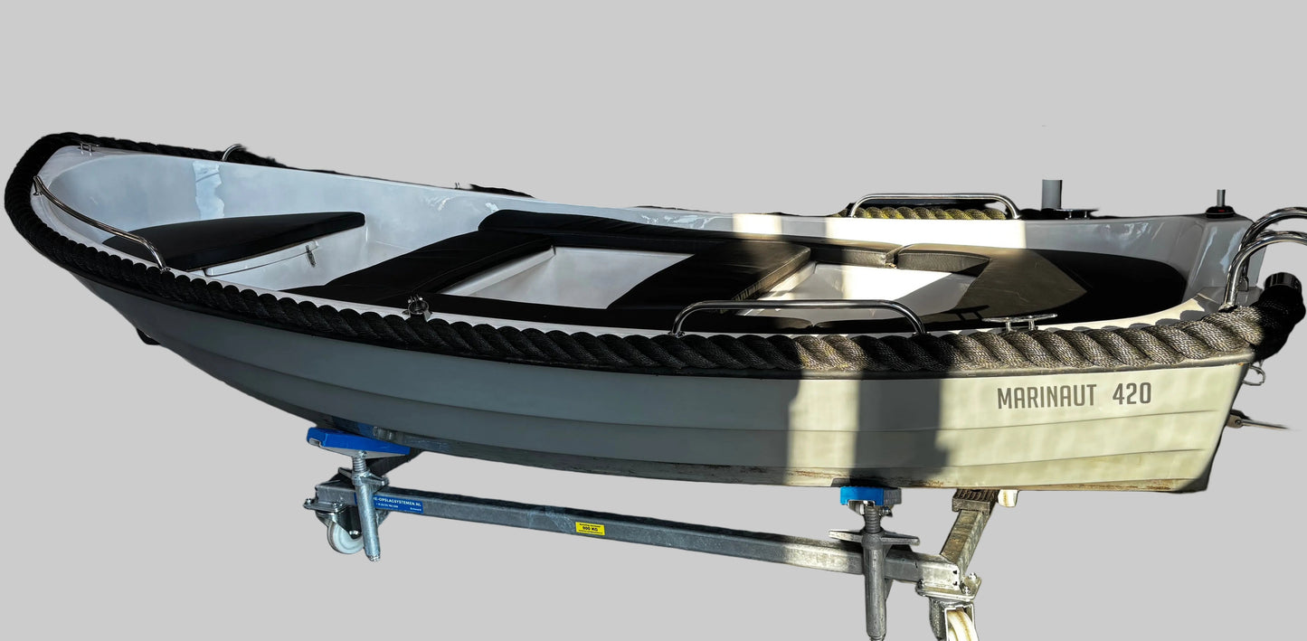 Marinaut 420 elektrische Schaluppe 4 Meter