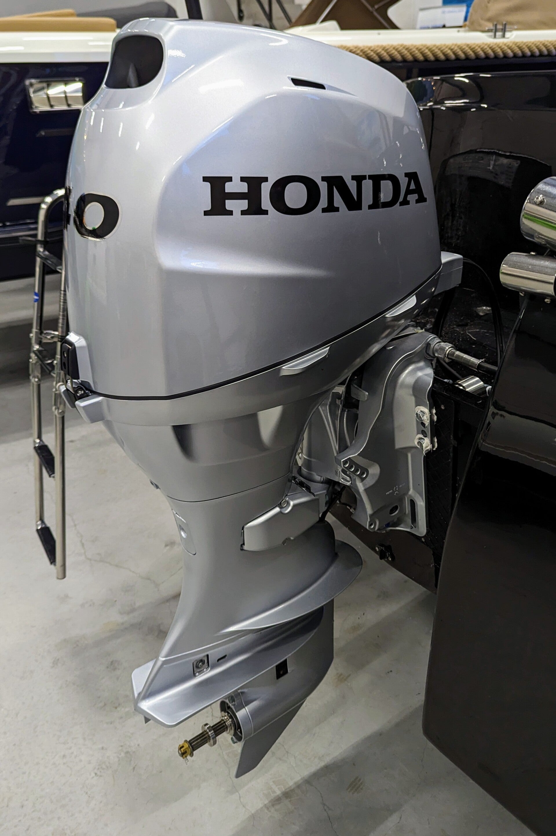 Honda 40 PK buitenboordmotor BF40 LRTU SRTZ LRTZ — LRTU - Marinaut 